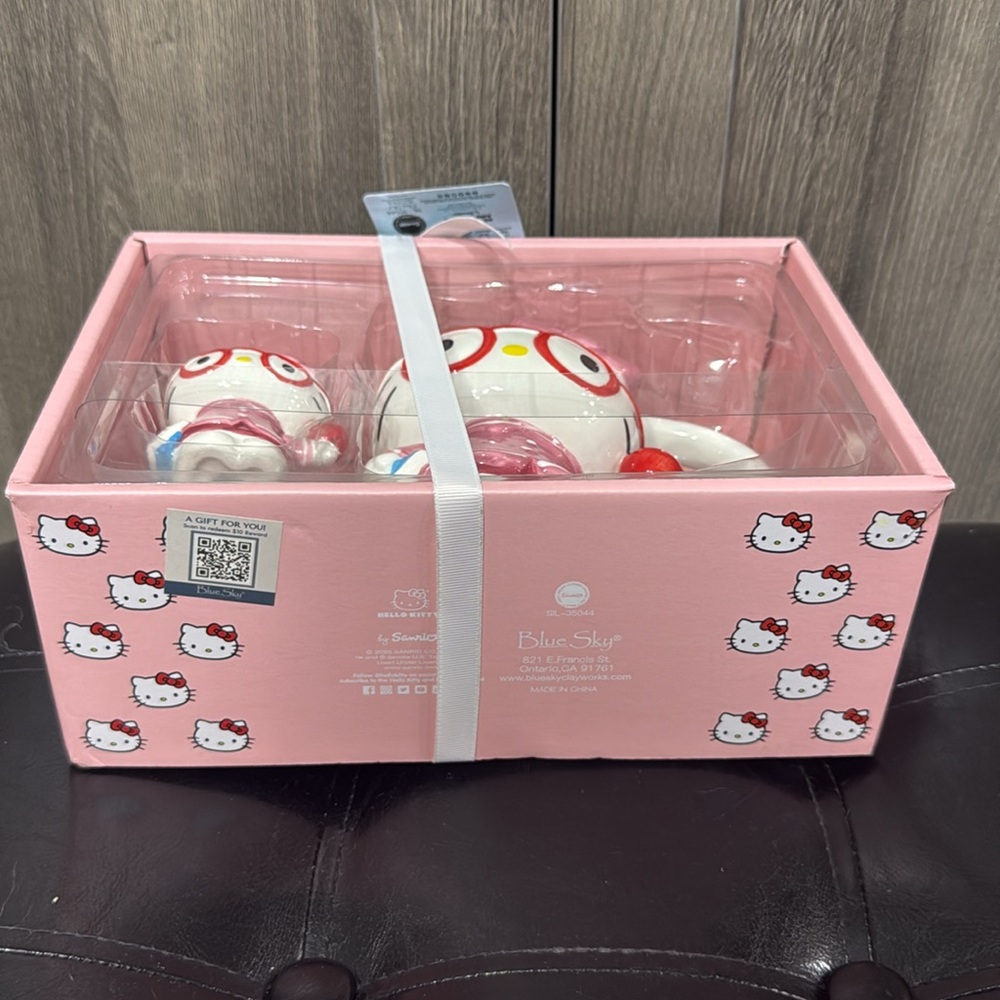 Blue Sky Clayworks Hello Kitty School Girl Mug & Matching Figurine Set Goldminc - Picture 9 of 9